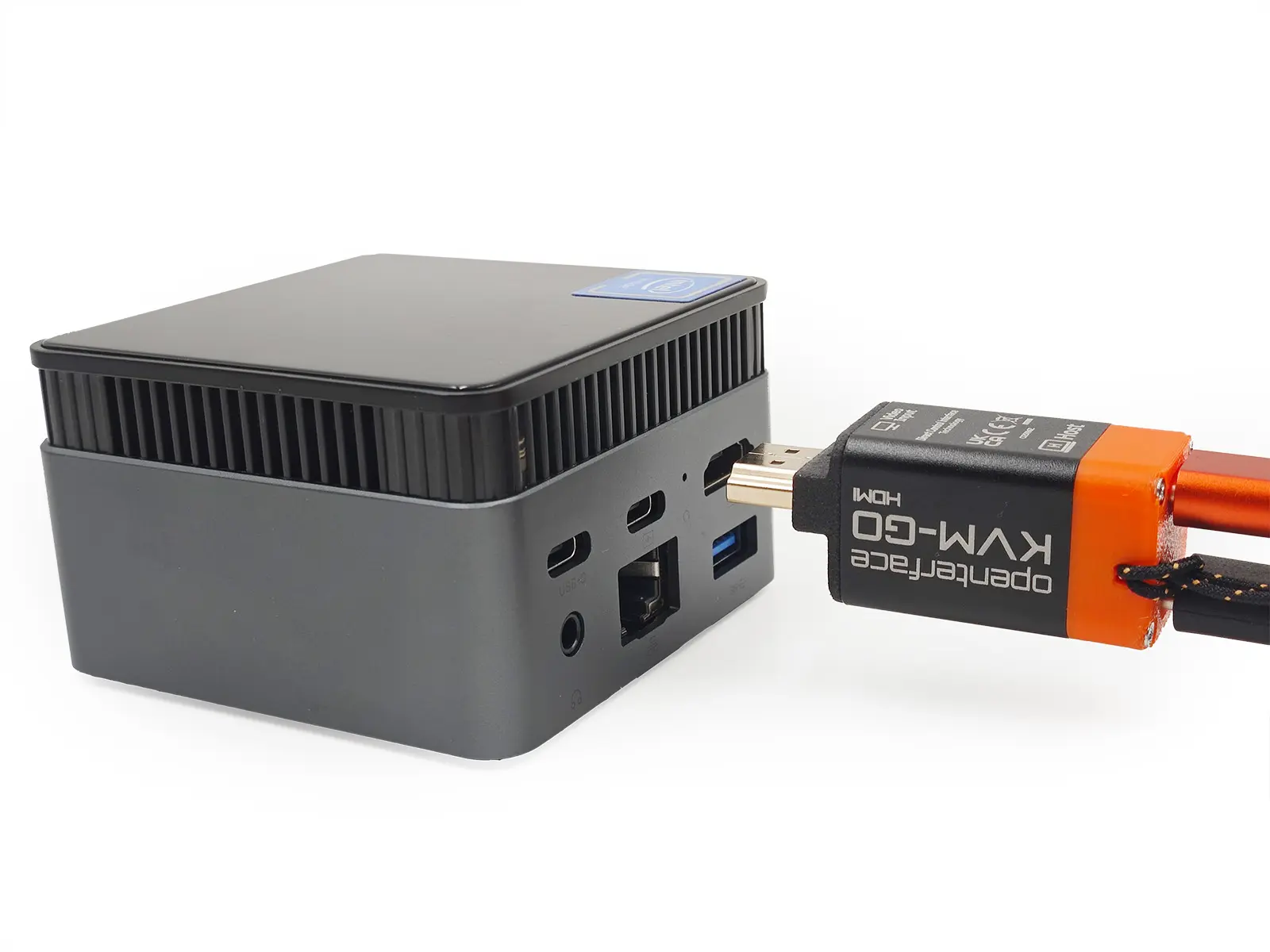 Plugging HDMI Connector